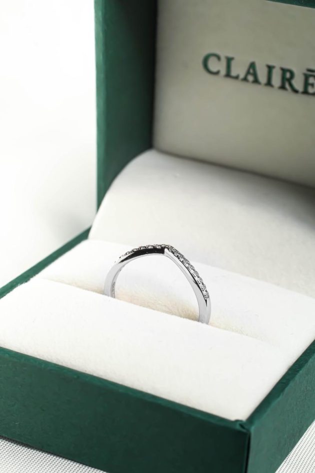 Lyra-Eternity-Ring-Box-Silver-1